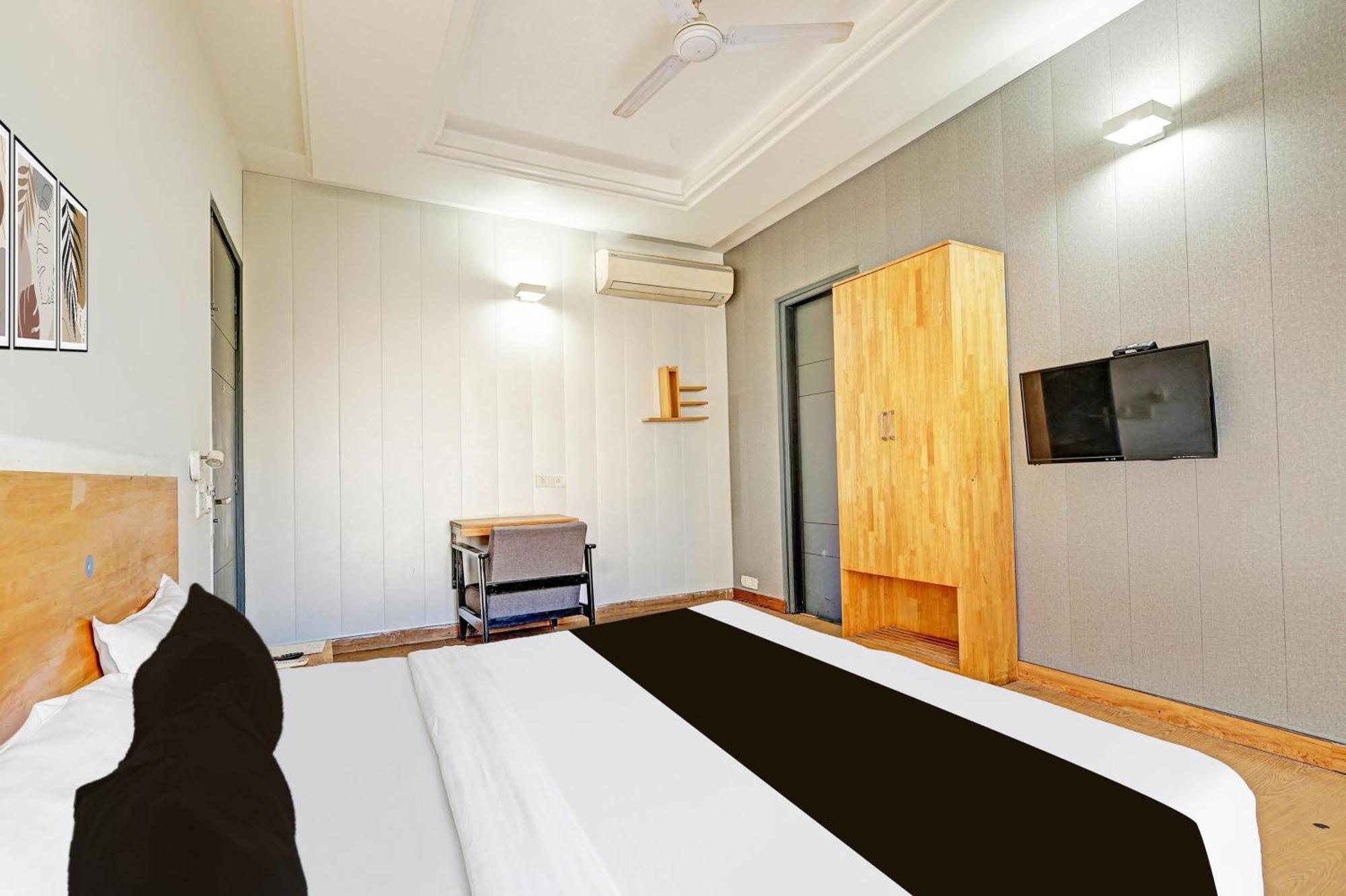 Townhouse Sector 49 Sohna Road Ξενοδοχείο Γκουργκάον Εξωτερικό φωτογραφία