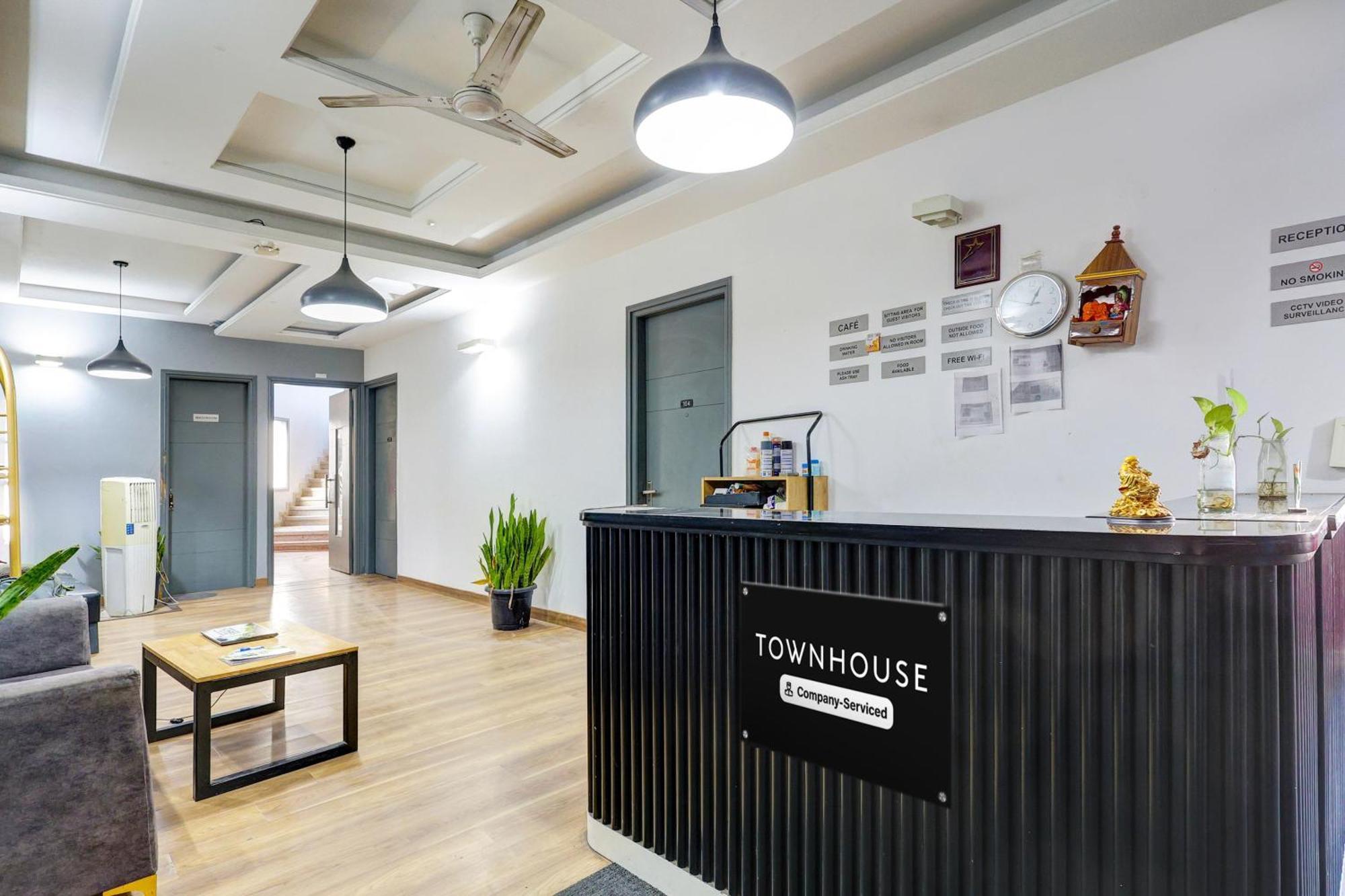 Townhouse Sector 49 Sohna Road Ξενοδοχείο Γκουργκάον Εξωτερικό φωτογραφία